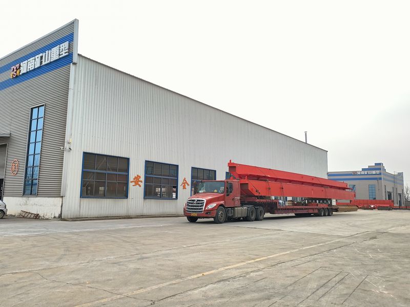 兩臺10噸 跨度28.4米電動葫蘆橋式起重機(jī)，發(fā)往山東威海