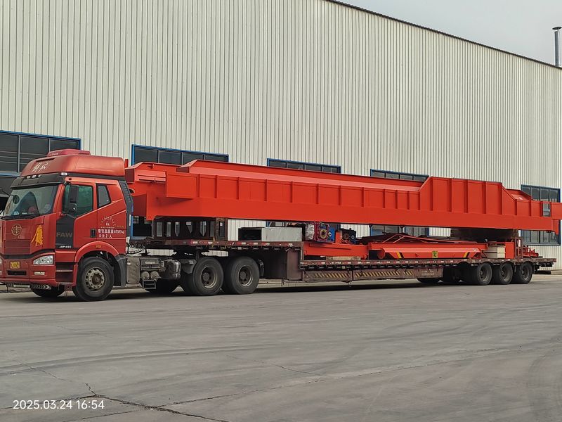 通用橋式起重機(jī) QDXX32/5t—19.5m 電動(dòng)單梁橋式起重機(jī) 2臺(tái) LD10t—16.5m 制作完成，發(fā)往河北石家莊交付客戶使用。